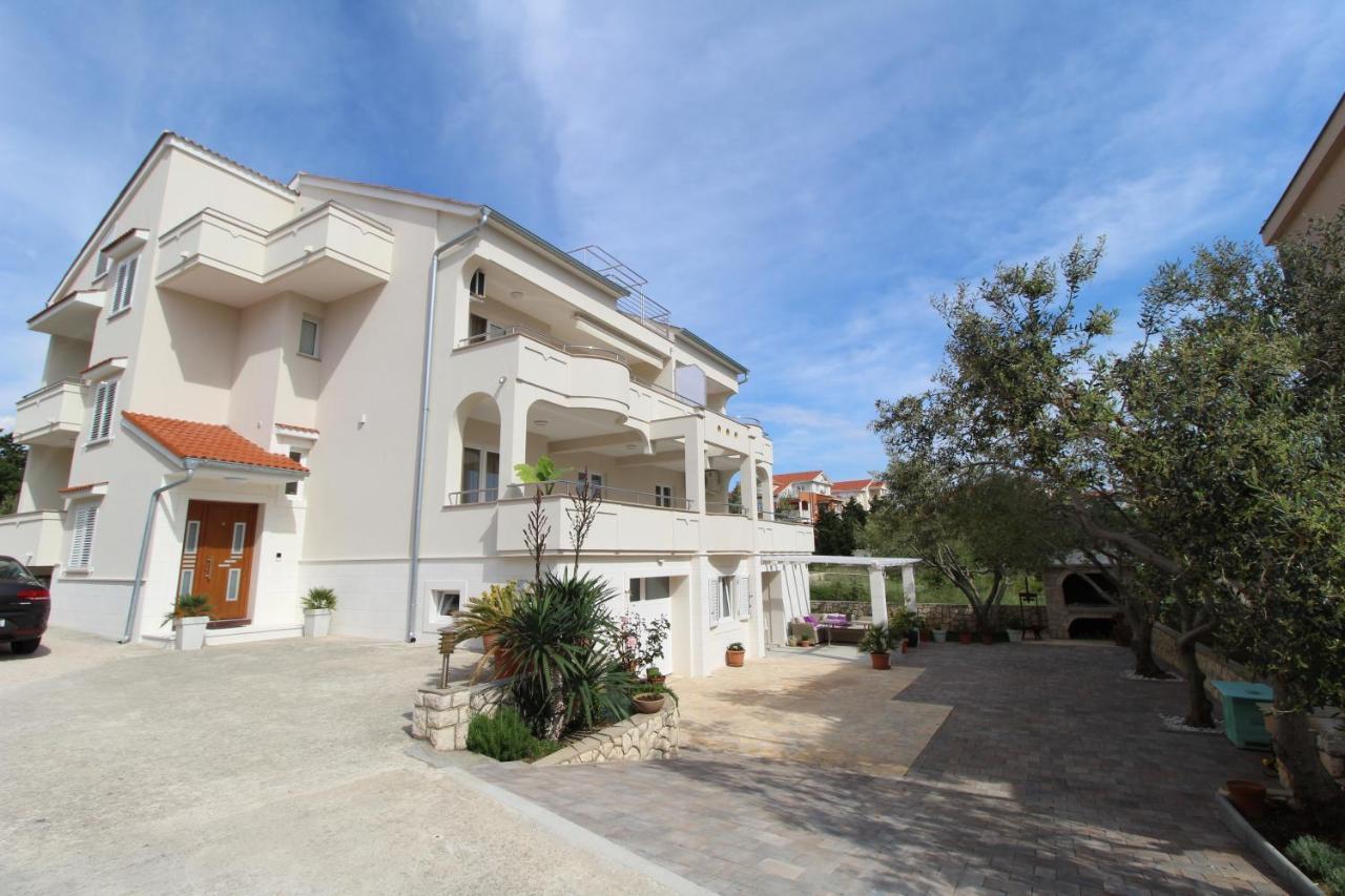 Apartmani Palma Novalja Dış mekan fotoğraf
