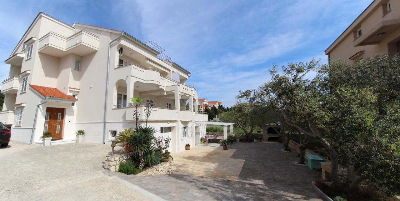 Apartmani Palma Novalja Dış mekan fotoğraf